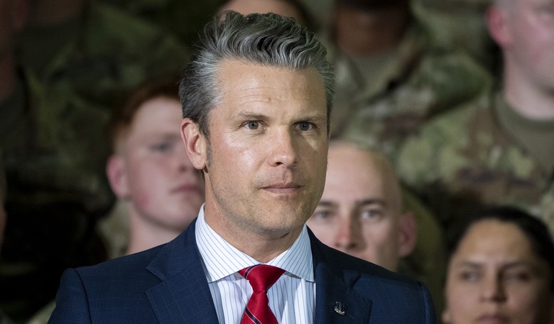Pentagon Orders Removal of Up to 1,000 Transgender Troops in Major Policy Shift