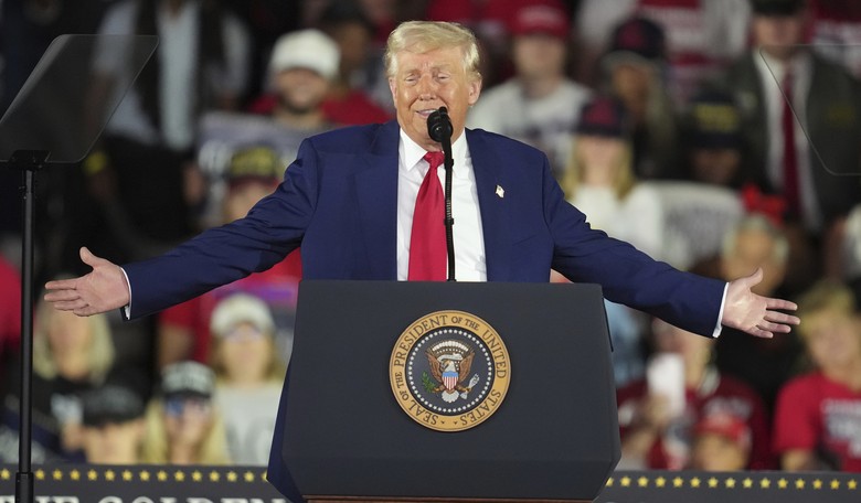 Here Are Some of Trump's Best 'From the Top Rope' Moments With the Fake News Media