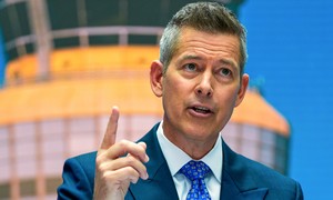 The Transportation Secretary's Trip to Harvard