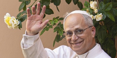 Pope Leo XIV Diagnosed With Lung Cancer After Doctors Remove Part of His Right Lung