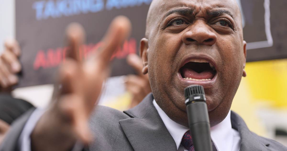 Illegal Alien Hurt Three Kids While Evading Arrest. Guess Who the Mayor Blames.