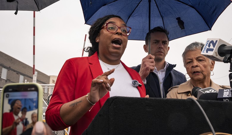 Democrats Rush to Support LaMonica McIver As She Pleads 'Not Guilty'