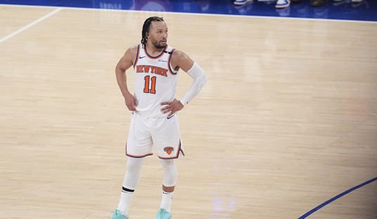 Knicks Fan Sent a Philly Reporter Flowers With This Hilarious Note. Yes, We're Insane