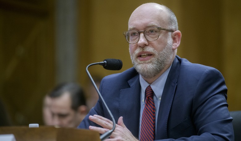 OMB Director Projects Budget Bill Will Cut Deficit by $1.4T
