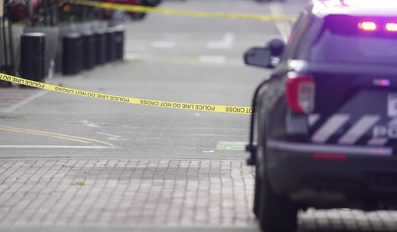 Five Indicted on Federal Gun Trafficking Charges in Chicago
