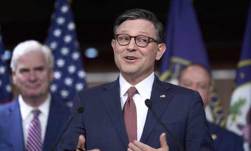 Polling Trend Gives Republicans Fresh Hope in Midterm Fight