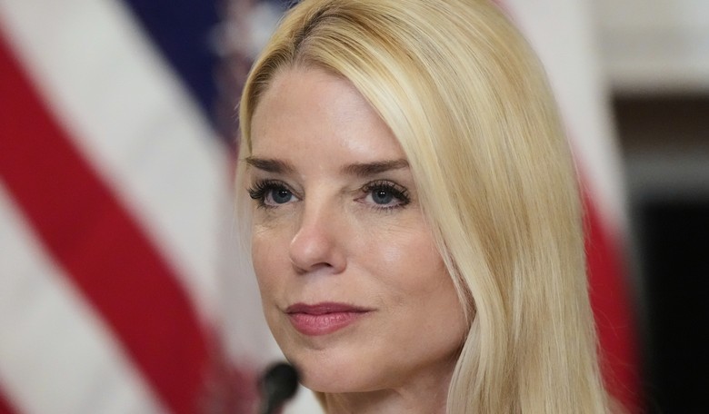 Here's What Happened When Pam Bondi Found Out a DOJ Staffer Flipped Off a National Guardsman