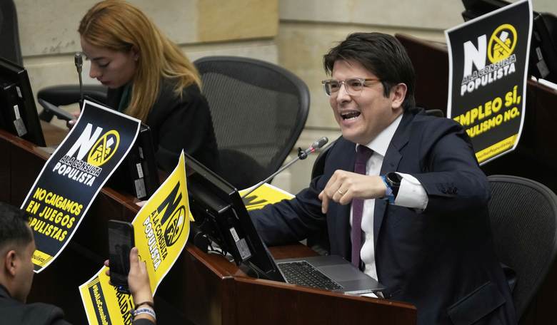 Conservative Colombian Presidential Candidate Shot in the Head