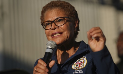 Karen Bass Avoids House Oversight Probe Amid LA Homeless Agency Collapse