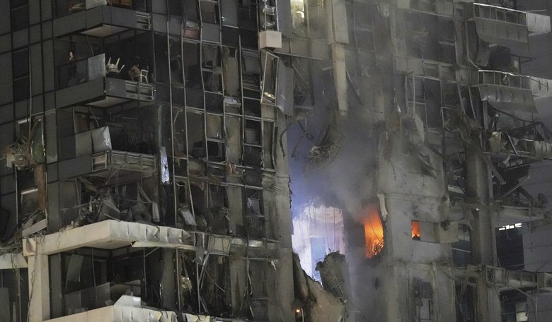 Update: Iranian Missiles Cause 'Significant Damage' to Israeli 'Pentagon,' 1 Dead; Report on US' Help