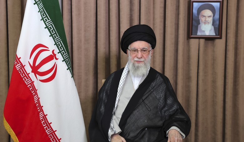 Iran’s Imperial Delusion Is Dying—Trump’s Peace Deal Proves It