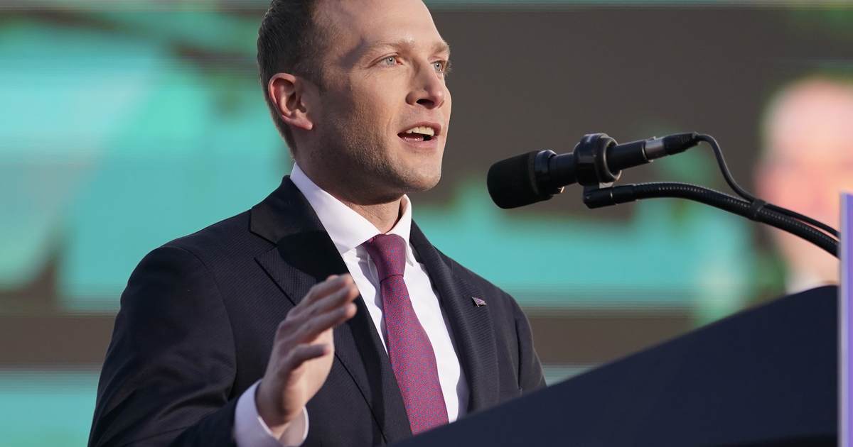 “Will Max Miller Stick to his Conservative Principles or Drop Out?”