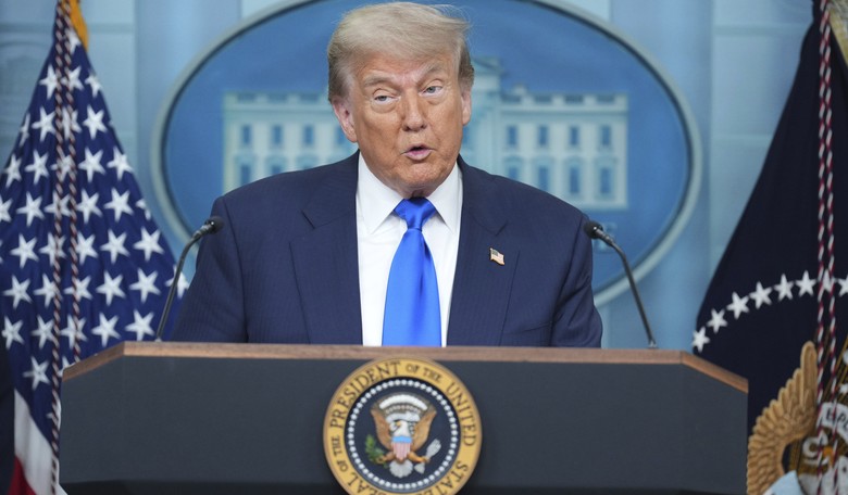 Trump Gives Illegal Aliens Advice About Escaping From Alligators