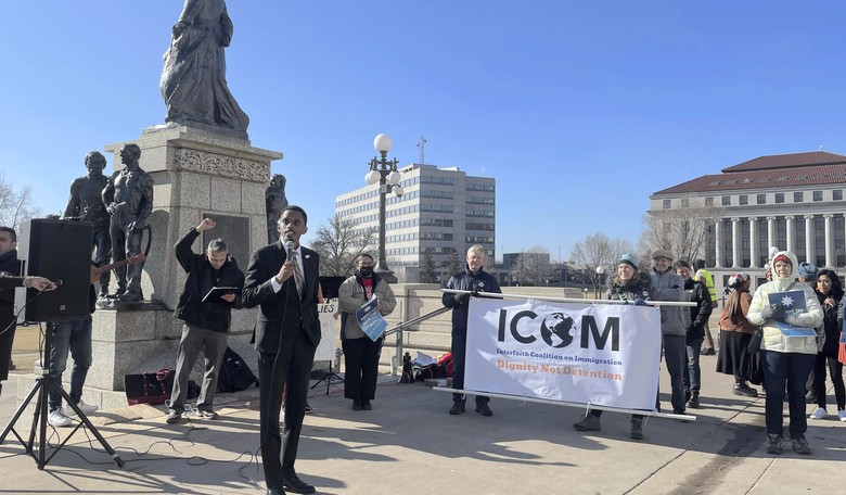 Democrat Socialist Mayoral Candidate Pledges to Shield Illegal Aliens from 'Hostile Federal Gov't'