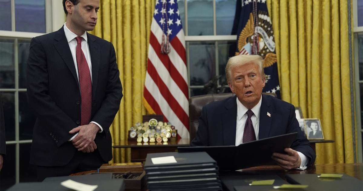 Trump Signs Key Executive Orders on Education