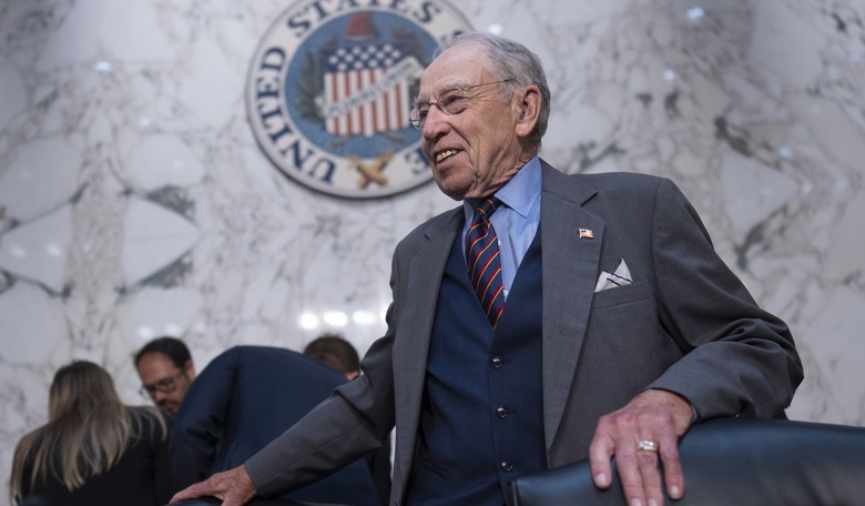 A GOP Senator's Stance on This Election Integrity Bill Is Quite the Gut Punch