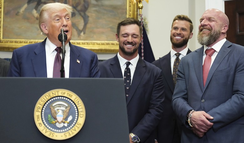 Unfit! Citizen Solicits Doctor’s Opinion on Trump ‘Medical Incident’