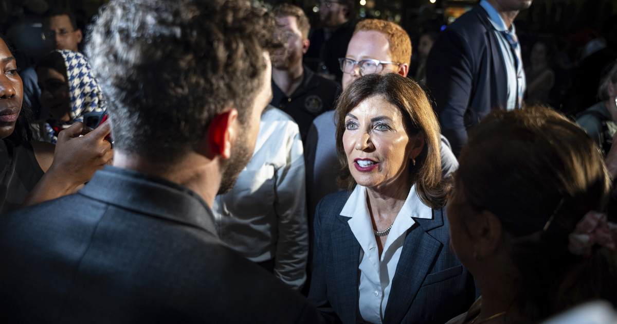 Kathy Hochul Admits Zohran Mamdani Has Lost Control of NYC's Homeless Problem