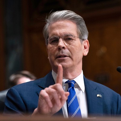 Bessent's Takedown of Elizabeth Warren on Foreign Currency Markets Is Priceless