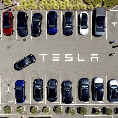 Las Vegas Man Gets 5 Years for Molotov Attack on Tesla Collision Center