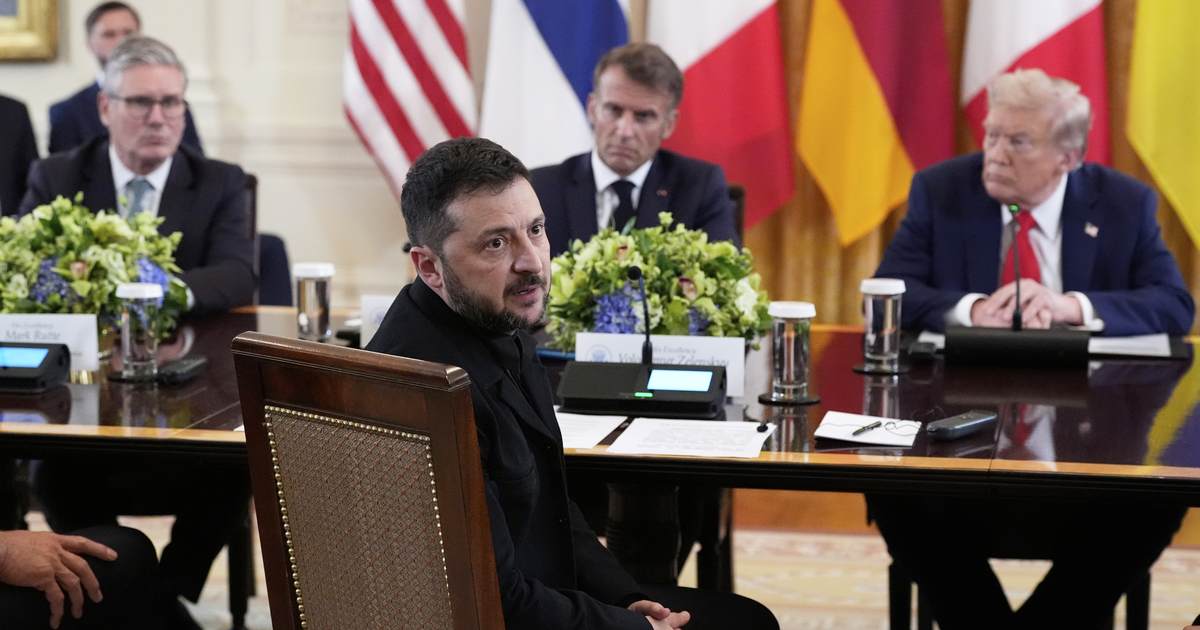 As Russia Bombs Ukraine, Zelensky Pleads for Help, But Only Trump Pushes for Peace