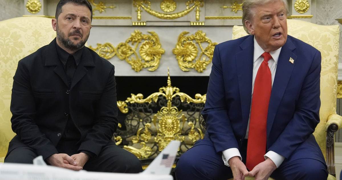 House Passes Ukraine Aid Bill 226-195 Over Trump Objections