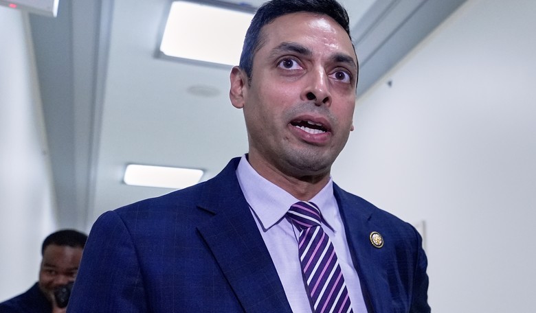 Derp: Watch As Clueless Democrat Congressman Insists That Illegals Don't Commit Crimes