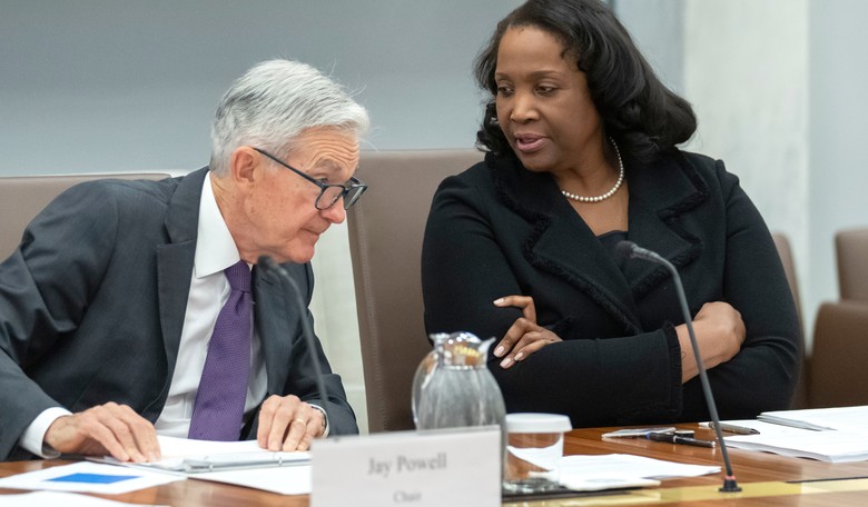 Fed Governor Lisa Cook Sues Trump Over Firing