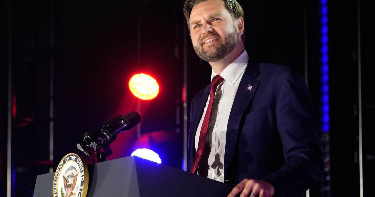 Fed Official Backs VP Vance: Illegal Immigration Drove Soaring Housing Prices