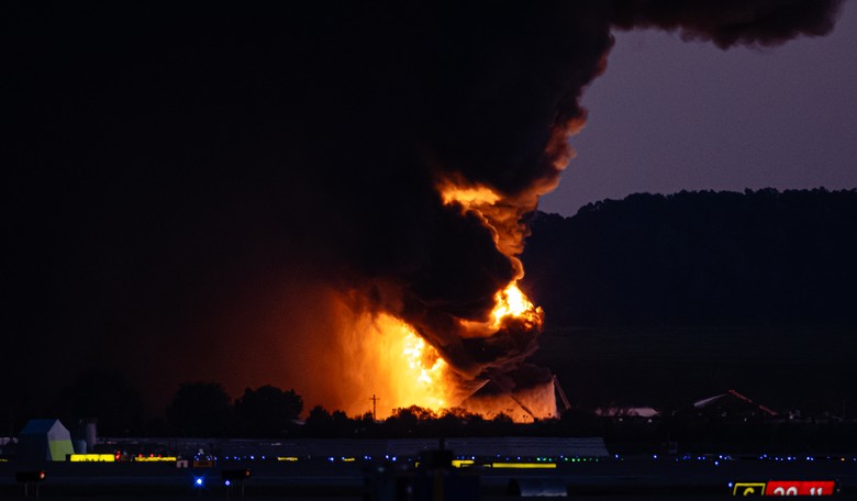 UPDATE: Three Dead, 11 Injuried Following UPS Cargo Plane Crash in Louisville