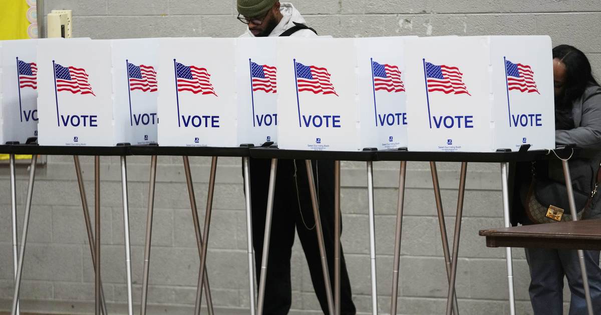 44rules Oh, Hell No: Judge Rules Federal Noncitizen Voting Ban Unconstitutional ...