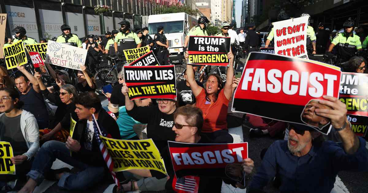 Threatening to Prosecute Your Opponents When They Give Up Power Is a Bad Idea