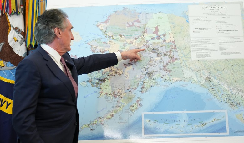 Trump Administration Yanks $1B From Offshore Wind, Redirects It to Oil and LNG