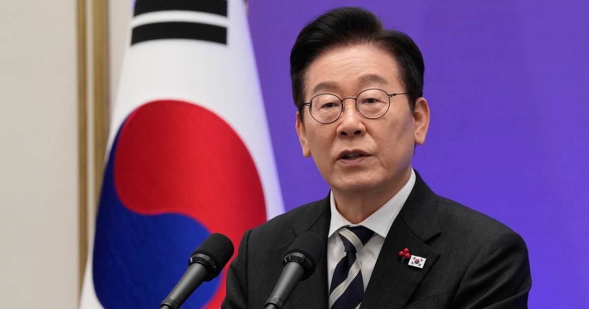 South Korea Makes Huge Proposal to End War With North, As Anti-Communism Rally Fills Streets