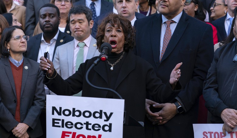 Maxine vs. Melania