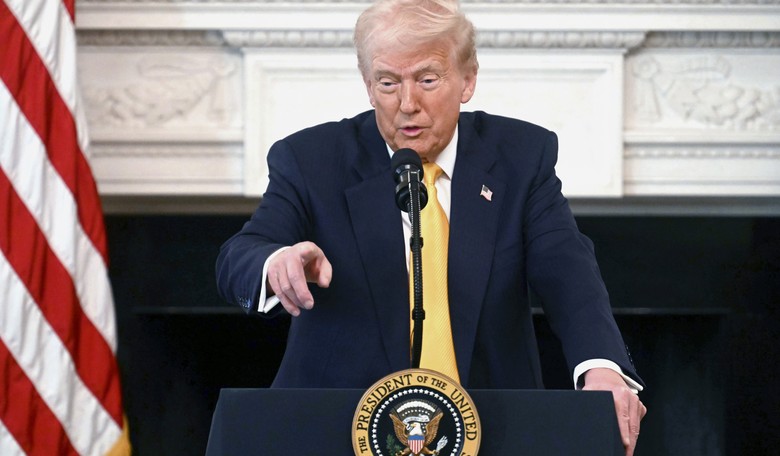 Trump Calls Out Four GOP Senators Ahead of Vote to Block Tariffs on Canada