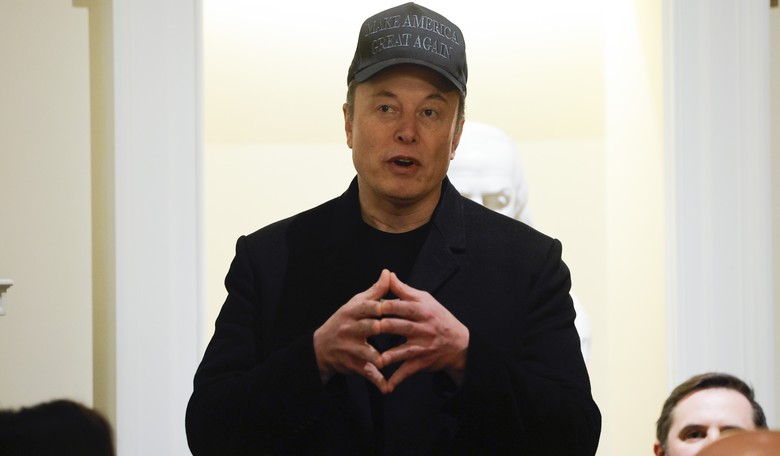 Democrats Continue Bashing Elon Musk Despite Investing in Tesla