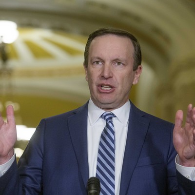 Sen. Chris Murphy Wants to Regulate the Internet So Americans Don’t ‘Fall For’ Another Trump