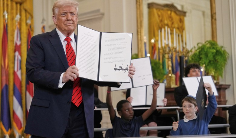 Trump Rakes Democrat Senator Over the Coals for Trying to Stop Tariffs