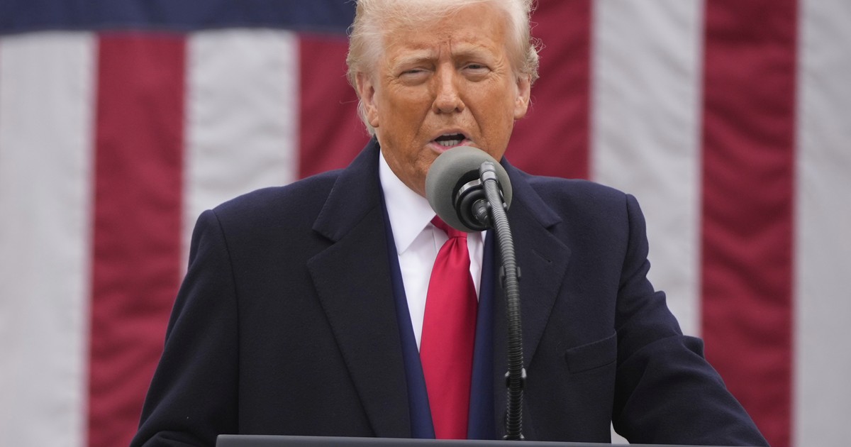 'Extraordinary People': Pres. Trump Welcomes First Responders to WH, Has Jab for 'Mohammed' El-Sayed