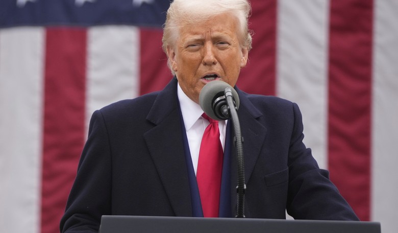 Trump Vows to Keep Illegals Off Census: 'We Want to Bring Our Elections Back'