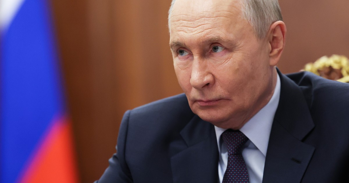 Leftists Use Russia As an Excuse to Censor Right Wing Media in US and Europe