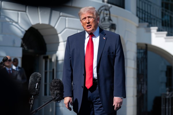 Trump Signs Executive Order to Fast-Track Psychedelic Treatments for Mental Illness