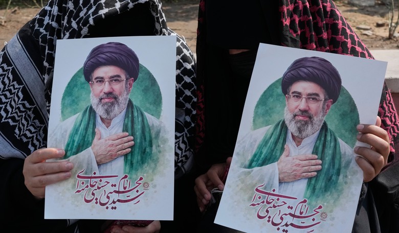 Trump's Message to Iran: Talks Continue - So Do the Strikes