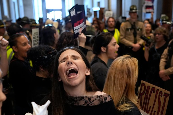 Tennessee Redistricting Effort Advances in the Legislature As Chaos and Protests Engulf the Capitol