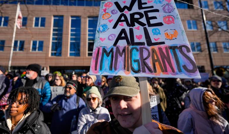 Leftist Student Protesting ICE Threatens to Kill Man 