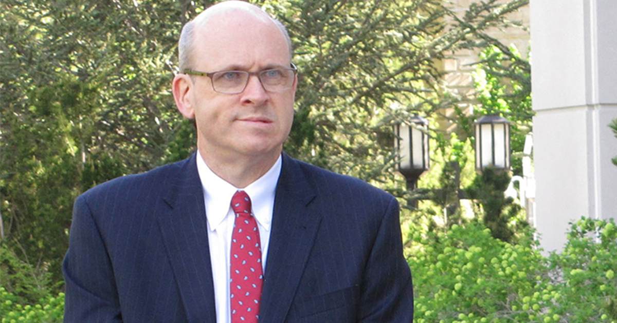 headline: Left-Wing Lawyer Marc Elias Wants to Pack SCOTUS S