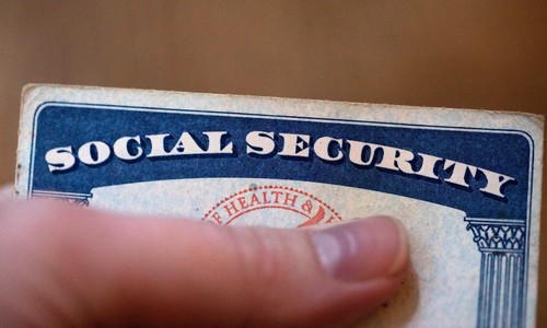 Kelsey Grammer Says Privatizing Social Security Could Make Americans Millionaires