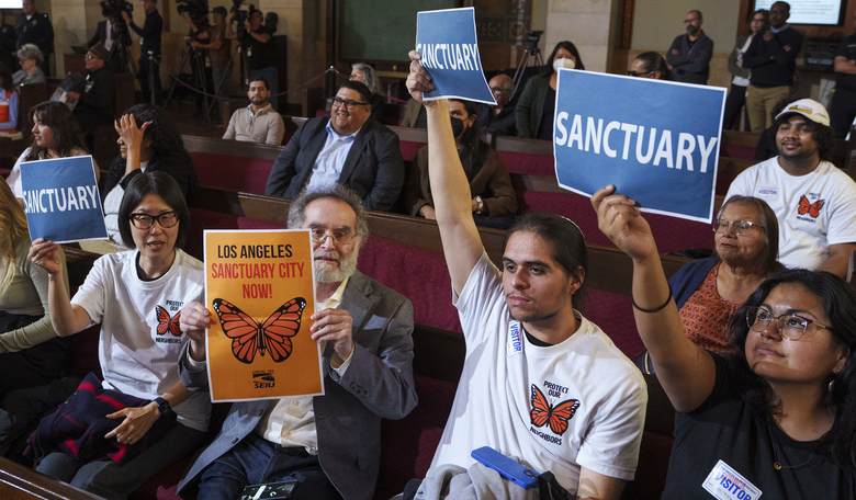 Power Grab: Dem Socialist LA City Councilmembers Push Plan to Let 'Non-Citizens' Vote