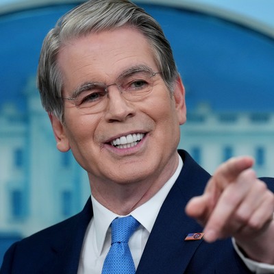 CNBC Hosts Highlight Scott Bessent's Ingenious Move When Dealing With the Media